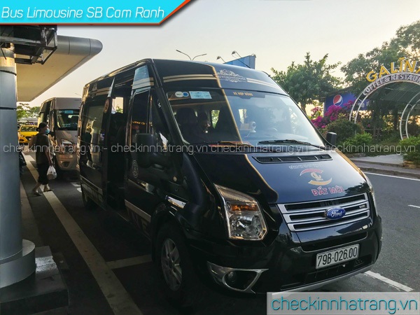 Xe Bus Limousine Sân Bay Cam Ranh